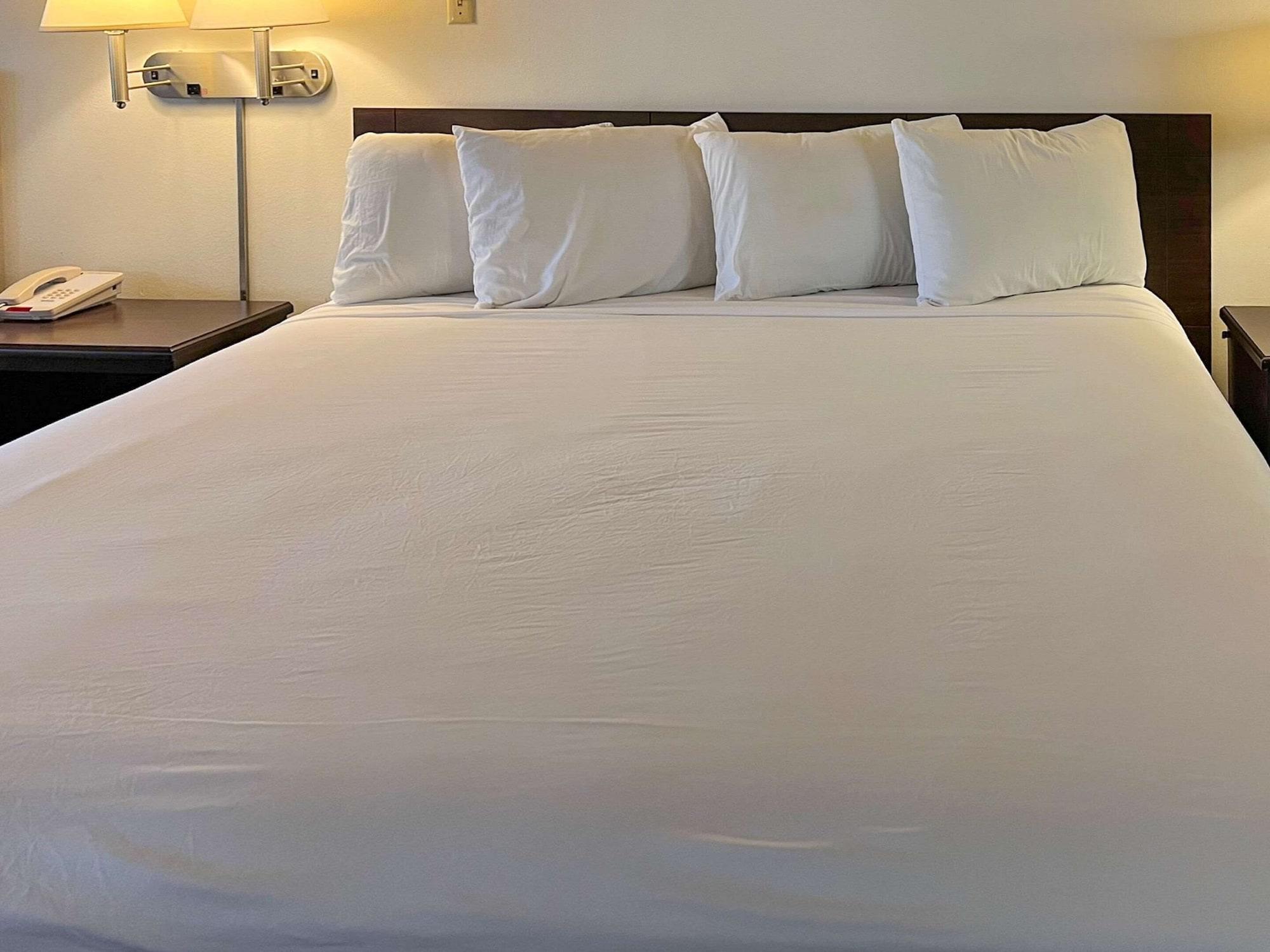 Econo Lodge Сан Анджело Экстерьер фото