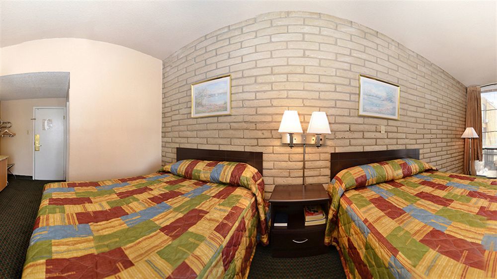 Econo Lodge Сан Анджело Экстерьер фото