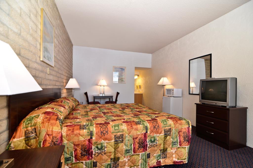 Econo Lodge Сан Анджело Экстерьер фото